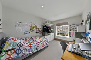 Bedroom- click for photo gallery